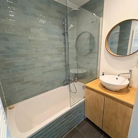 Cosy Penthouse With Balcony In Center Apartment *